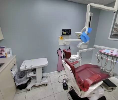 A treatment room at the RNS Dental office in Clifton